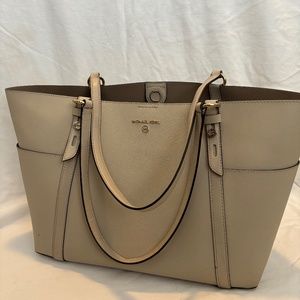 Michael Kors Leather Tote